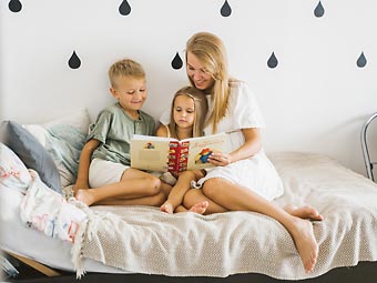 Весенние книжки для Юры и Маришки