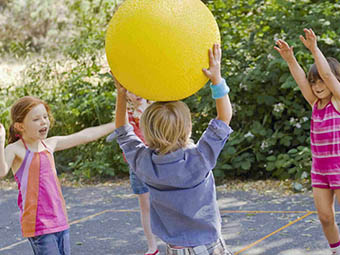 Можно ли мячом писать письма?