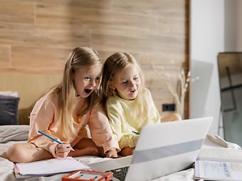 «Окей, Гугл»: вредят ли гаджеты дошкольникам?