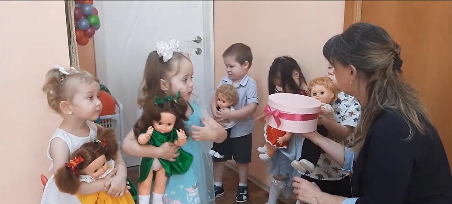Игровая ситуация «День рождения у кукол Даши и Гриши» Игровая ситуация «День рождения у кукол Даши и Гриши»