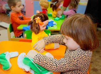 Игровые ситуации с дидактическими куклами   с воспитанниками раннего возраста