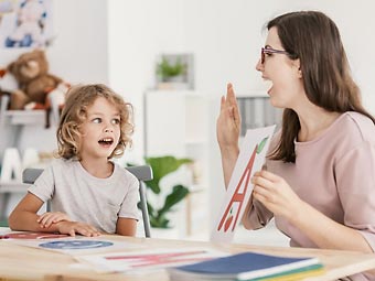 5 типов логопедических игр для запуска речи у младших дошкольников.