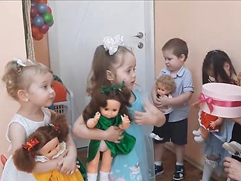 Игровая ситуация «День рождения у кукол Даши и Гриши»