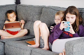 Как учить грамматике поколение Альфа? 